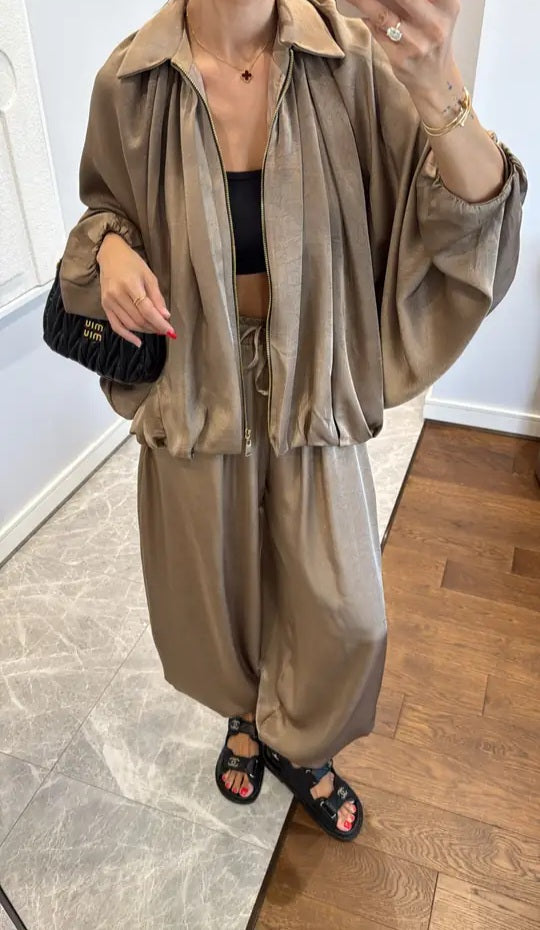 Set satin oversized