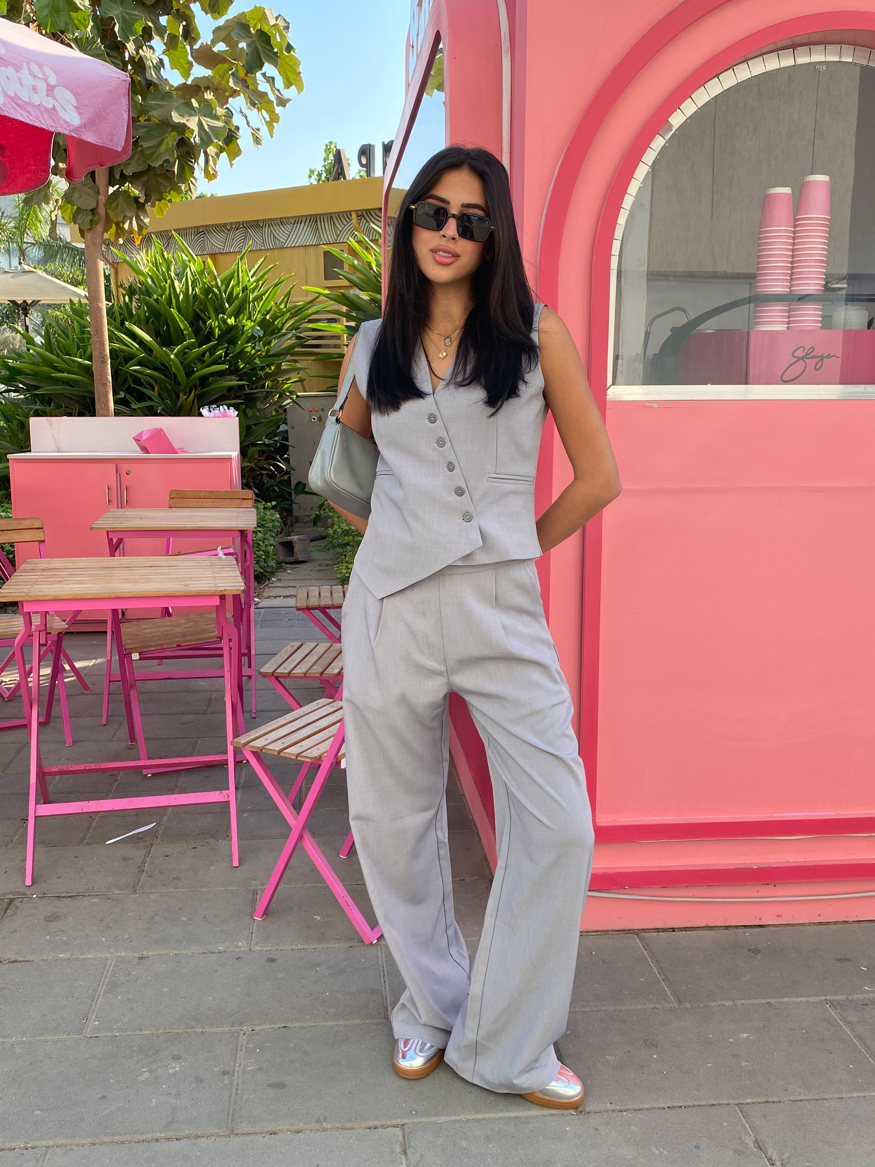 Asymmetric vest